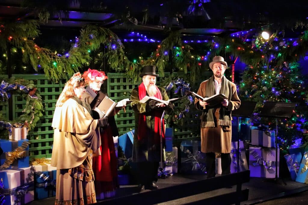 Christmas carols - an English Christmas Tradition