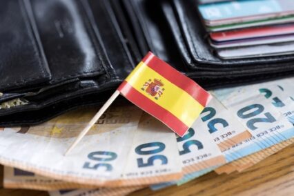How to Open a Bank Account in Spain (2026): Steps, Documents, and Options for Non-Residents