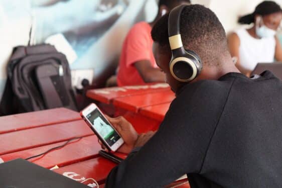 Comment envoyer de l’argent au Ghana en toute sécurité en 5 étapes faciles