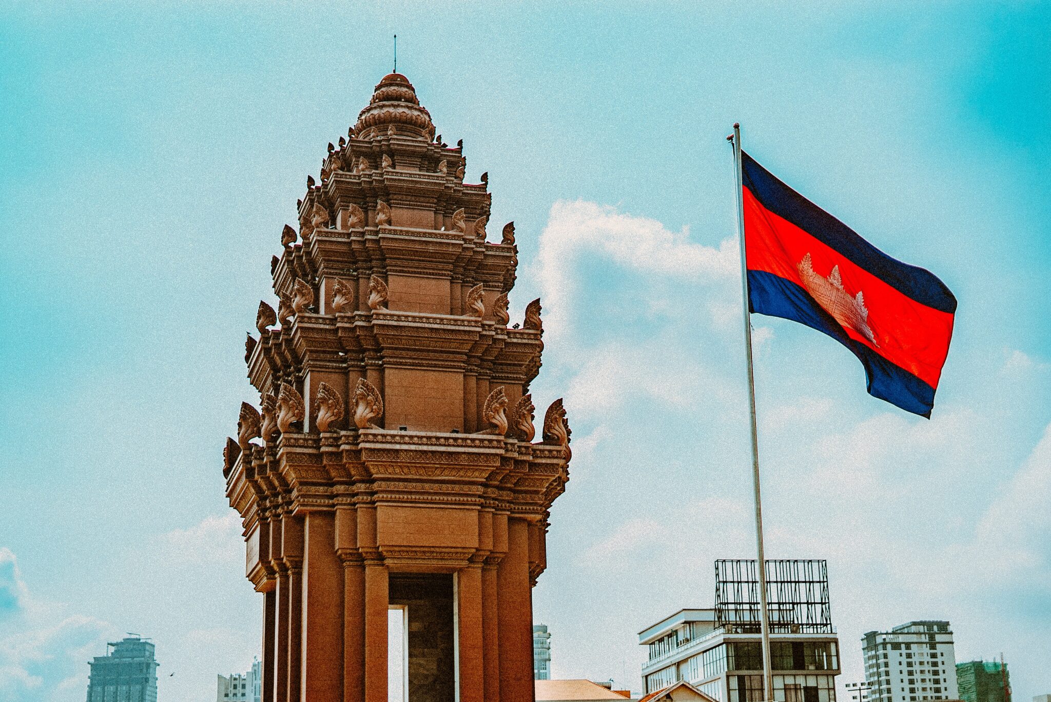Cambodian Riel (KHR) Currency Guide | Remitly
