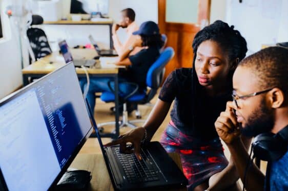 The Immigrant Entrepreneurs’ Guide to Writing a Business Plan in the U.S.
