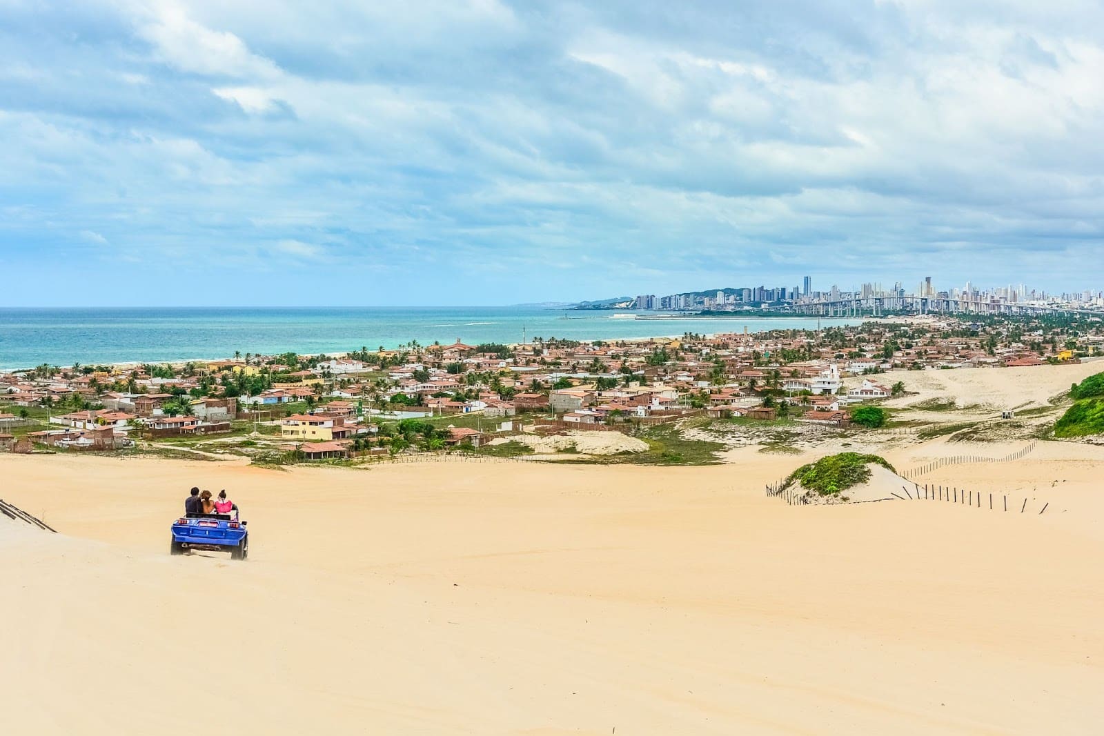 Passeio de buggy nas dunas de genipabu 01