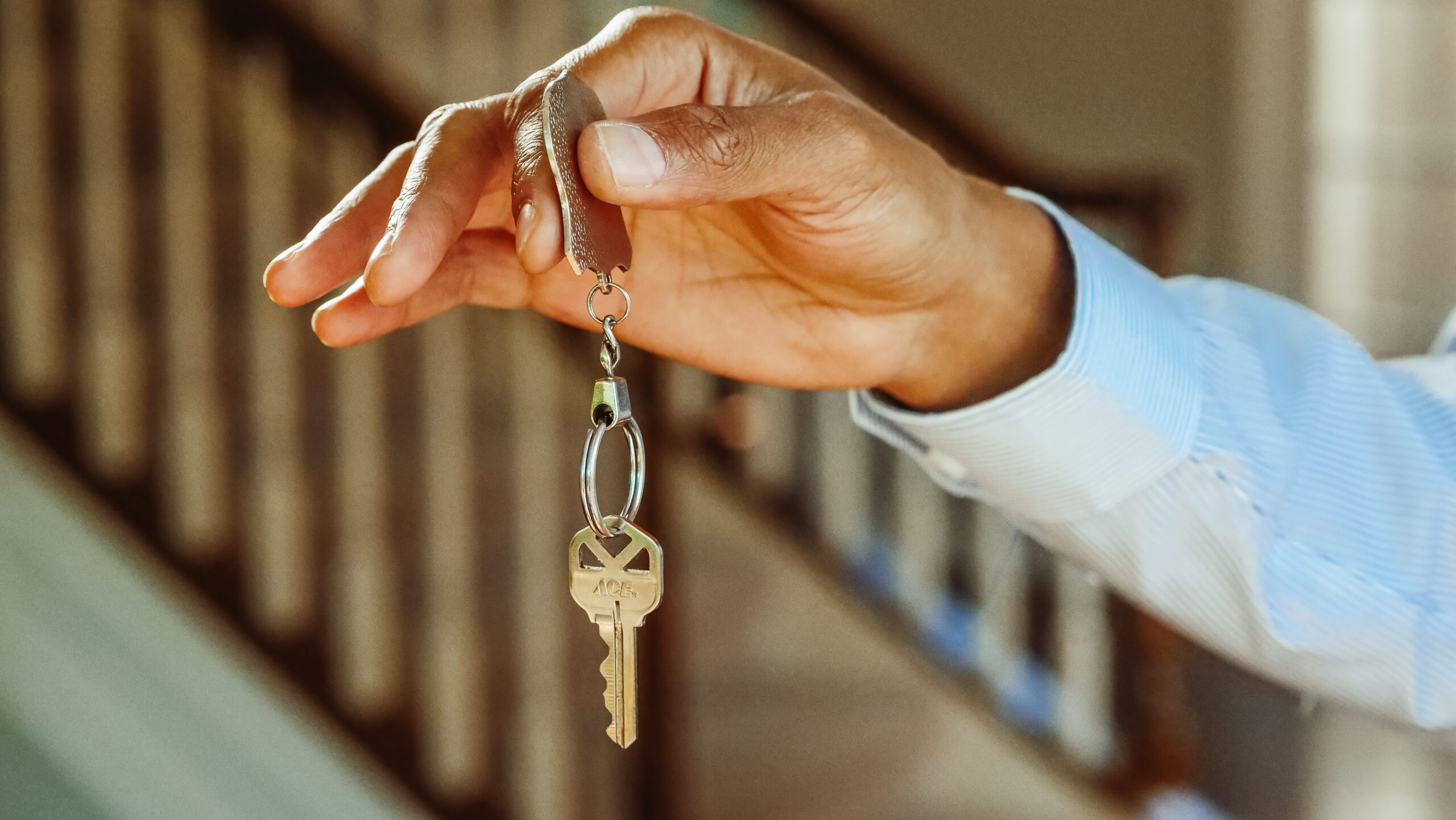 Guías de alquiler de vivienda para extranjeros en España