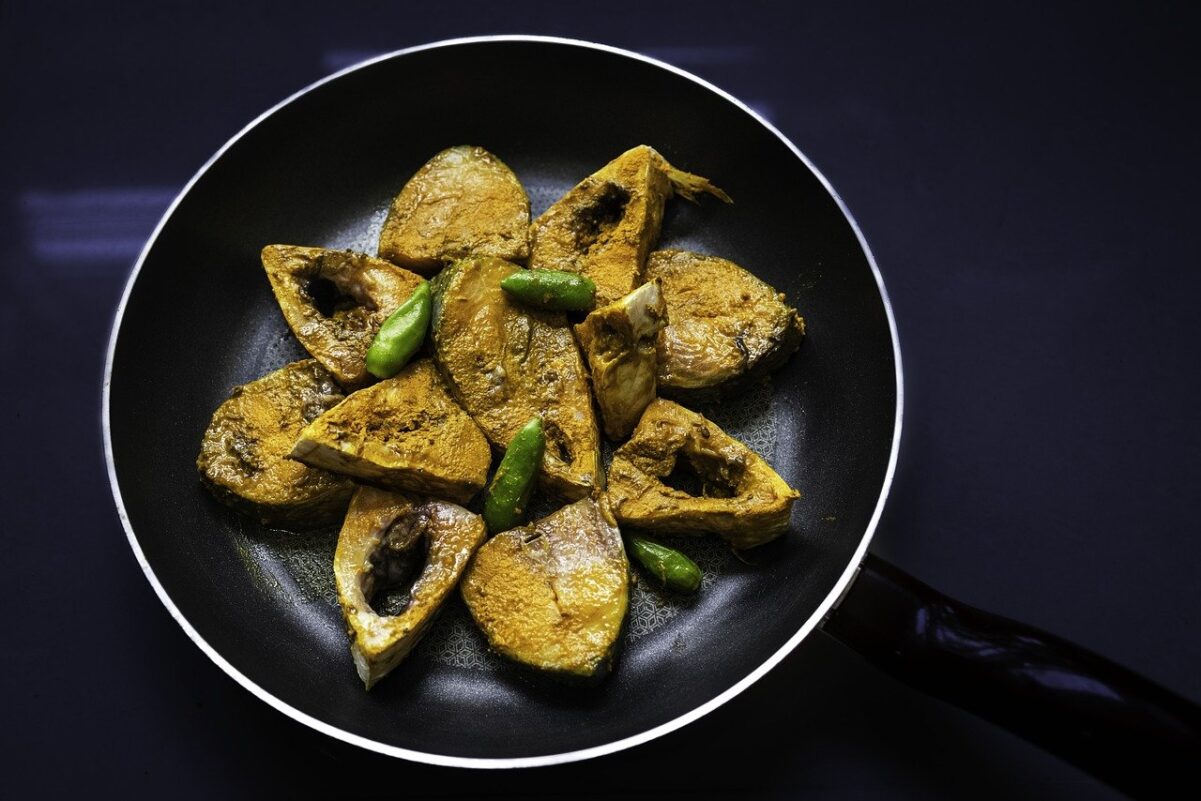 美食揭秘:孟加拉国文化遗产—云鲥(Hilsa Fish)——探索这道珍贵海鲜的传统食用方式与文化价值 - 超越边界—知識不設限