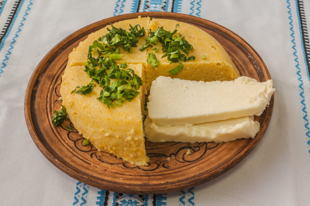 Moldovan Mămăligă