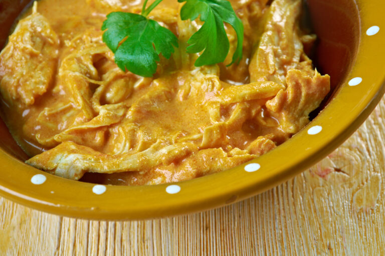 Poulet Nyembwe from Gabon the national dish