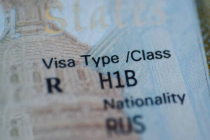 The H-1B Prevailing Wage: A Guide for U.S. Job Applicants