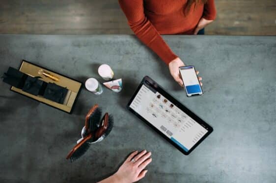 How FinTech Startup Companies in the UK are Offering Financial Solutions to Immigrants