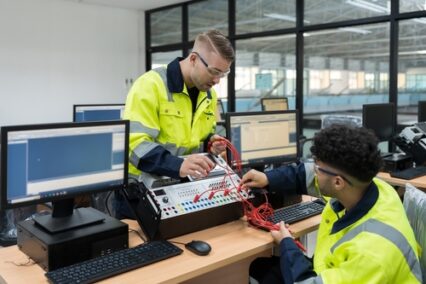 What Is an Apprenticeship in the UK? A Complete Guide for Newcomers and School Leavers