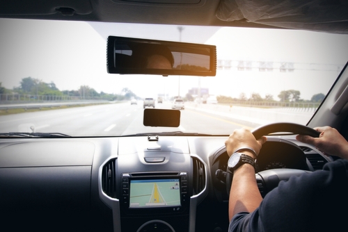 What Countries Drive on the Left? A Canadian Traveller’s Guide to Left-Side Driving