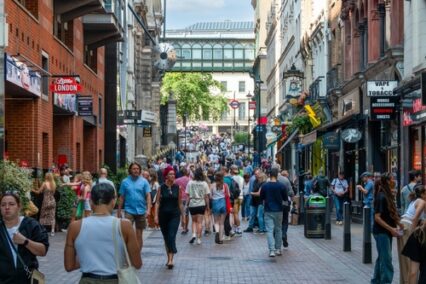 How Many People Live in London in 2026? Population, Growth, and What the Numbers Mean
