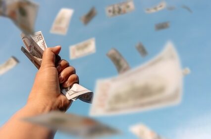How to Save Money Fast in the US: What to Cut Today, This Week, and This Month