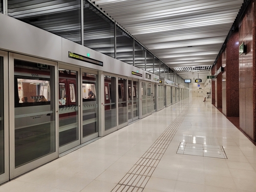 Line for to go to the Barcelona Airport. New Metro Line in Barcelona
