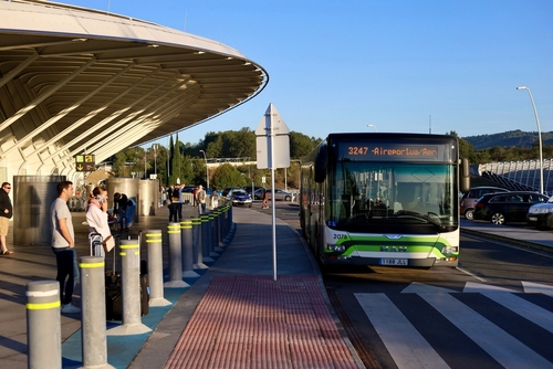Bus outside departure level in Bilbao Airport