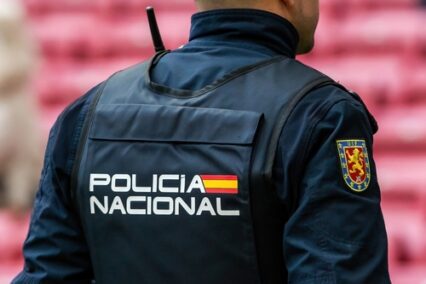 Salario Policía Nacional en España (2026): Sueldo Base, complementos y ejemplos de nómina