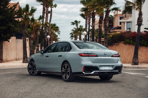 BMW 740 G70 2024 luxury sedan at the centre of the street