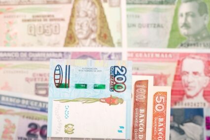 Guatemala Currency Guide (Quetzal): How to Pay, Tip, and Handle Money Safely