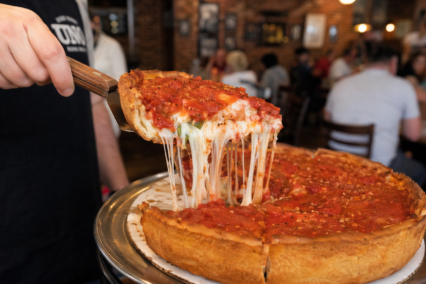 Chicago Food Guide for Australians: Deep-Dish Pizza, Local Dishes, and Culinary Classics