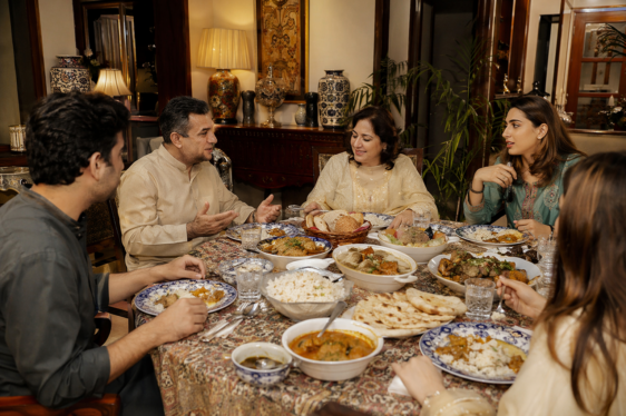 Pakistani Food Guide for Australians: Rich Curries, Traditional Recipes, and Key Spices