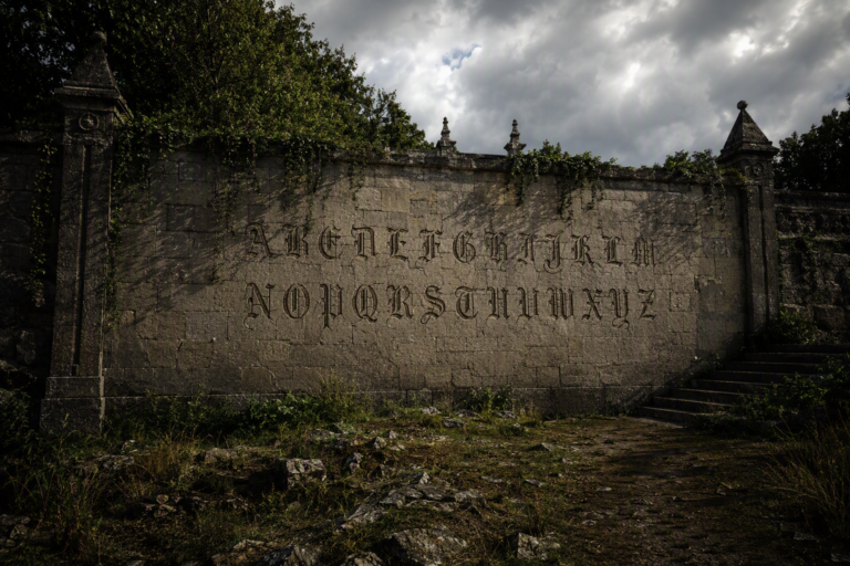 The Gothic Alphabet: A Practical Guide for the UK