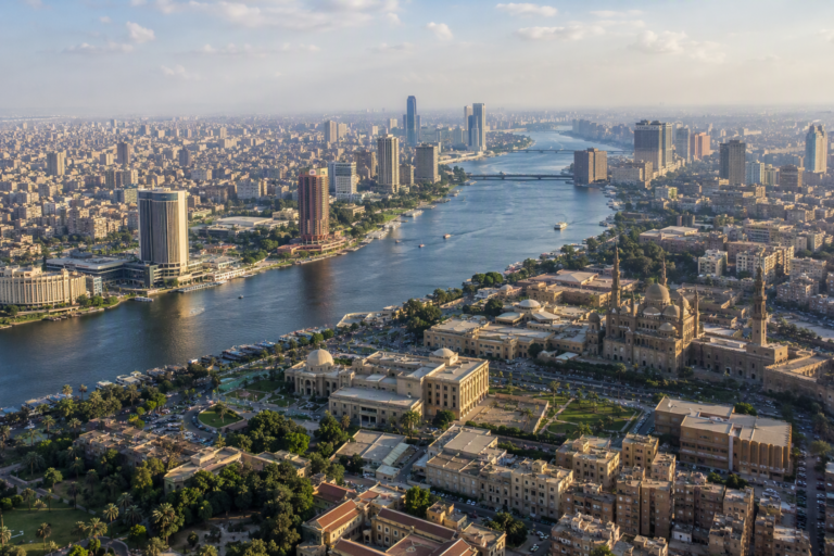Paying Your Way Through Egypt: A Guide for Canadians