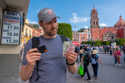 Cash or Card in Mexico: A Canadian Traveller’s Guide