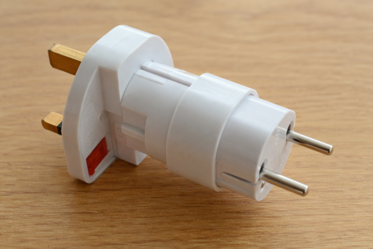 A Guide to Electrical Outlets in Spain for UK Residents