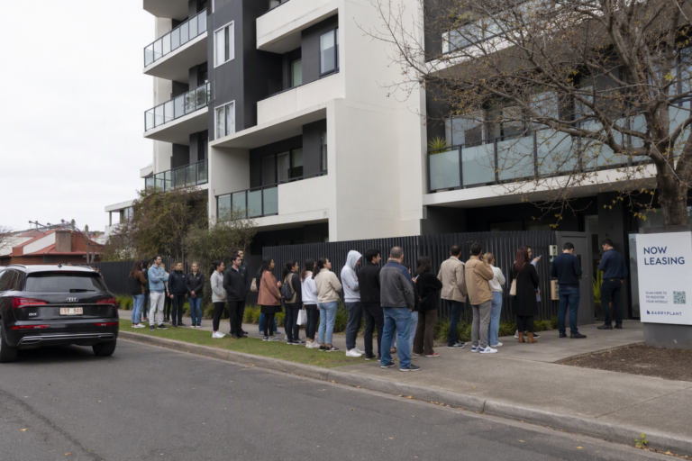 How to Rent in Melbourne Without Losing the Inspection Line