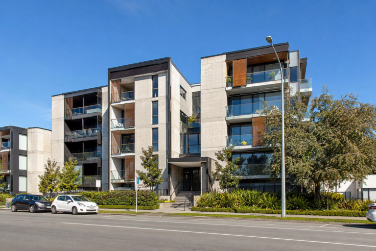 Can Foreigners Rent Apartments in New Zealand? What’s Required