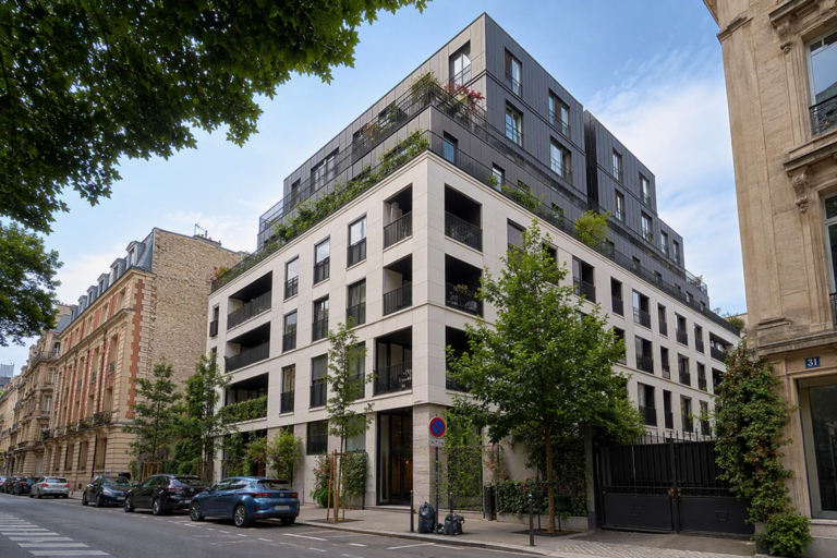Renting an Apartment in Paris as a Foreigner: The Paperwork Explained