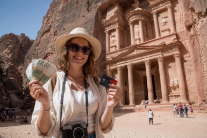 Cash or Card in Jordan: A Canadian Traveller’s Guide