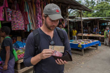 Cash or Card in Papua New Guinea: A Canadian Traveller’s Guide