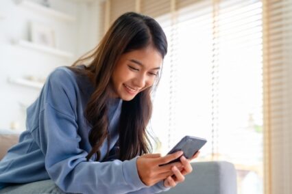 How to Request or Send Money With a Text in the Remitly App